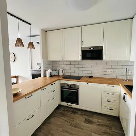 Sunset Apartment *